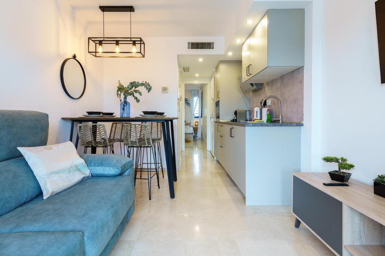2Nd Line From The Beach , Seaviews + Parking &Pool Benalmádena Kültér fotó